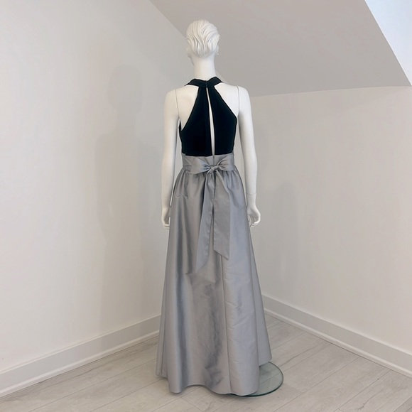 NWT SAMPLE SALE Dessy 4501 size 8 Black/Fr Grey(Silver) Peau de Soie Pristine - Picture 3 of 6